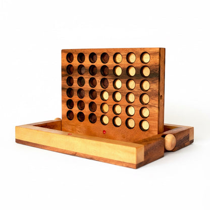Vier in einer Reihe mit Chips - 4 gewinnt Strategiespiel aus Holz - Viererreihe Bingo 4 für 2 Personen