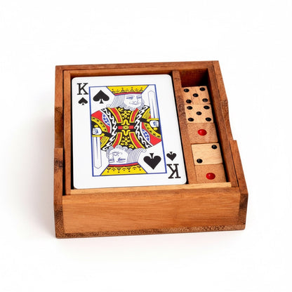 Kartenspiel und Würfelbox aus Holz - Praktische Spielesammlung für unterwegs