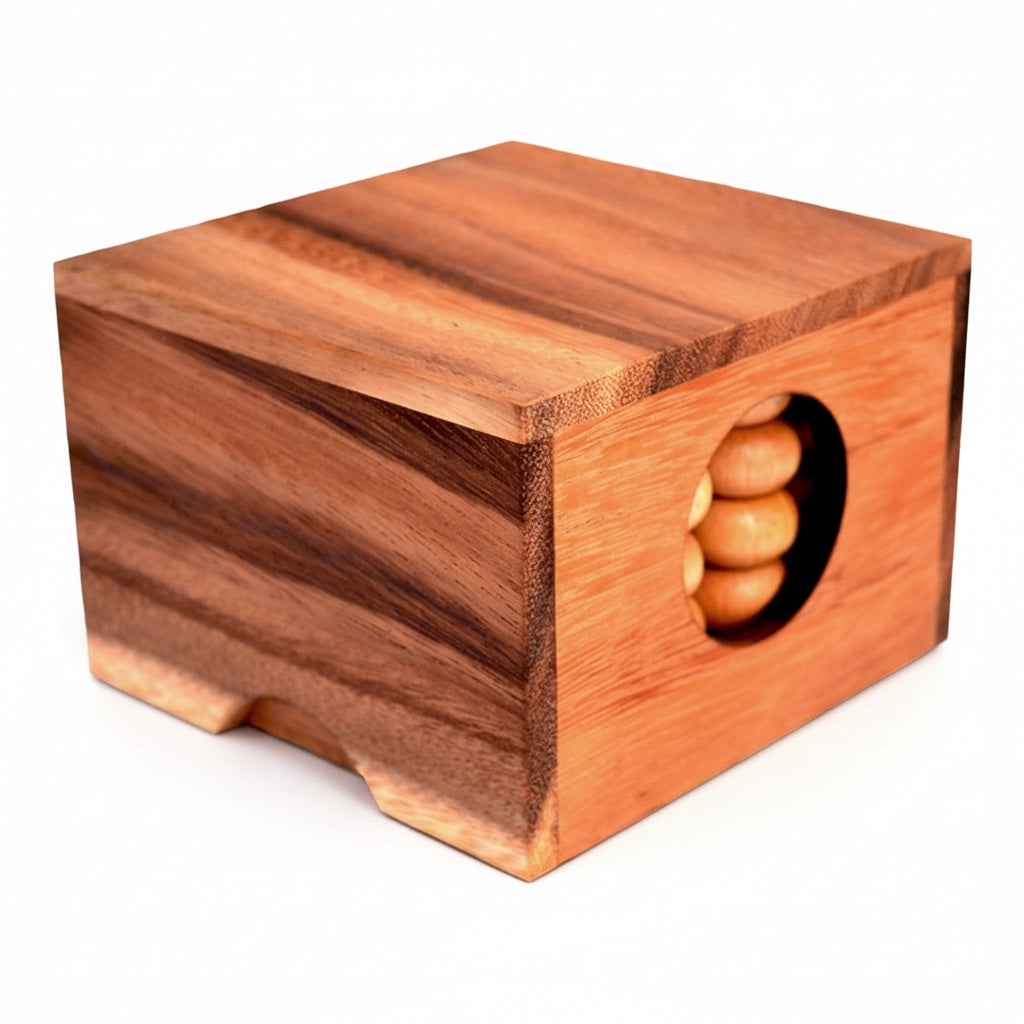 Woodtastic 5x5 Raumm√ºhle 3D strategy game, handcrafted from natural wood with a circular opening revealing wooden game pieces.